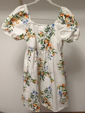 Time and Tru White Floral Dress with Orange Fruit Print XS